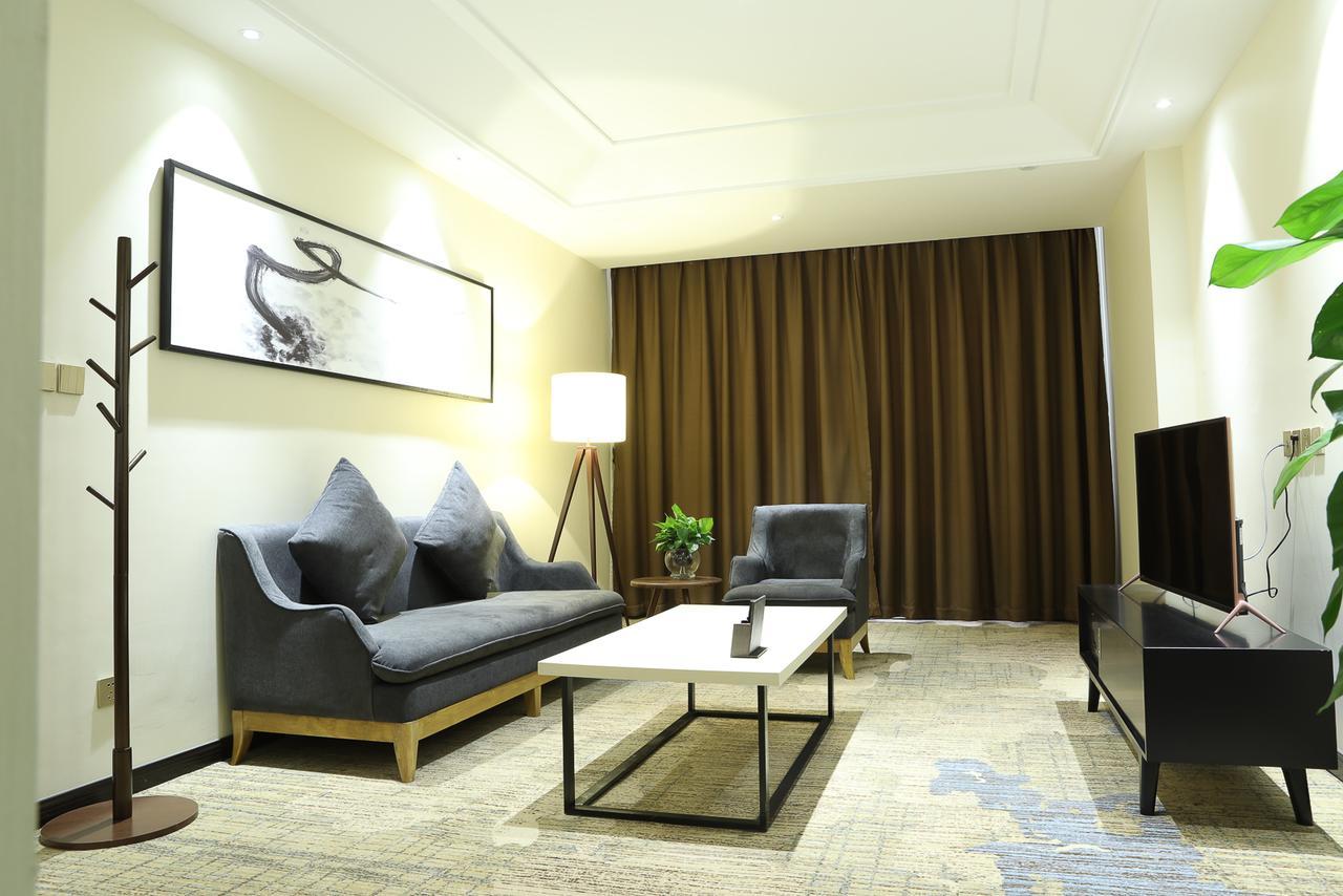 Zhi Hui Tang Feng Ze Hotel Chengdu Extérieur photo