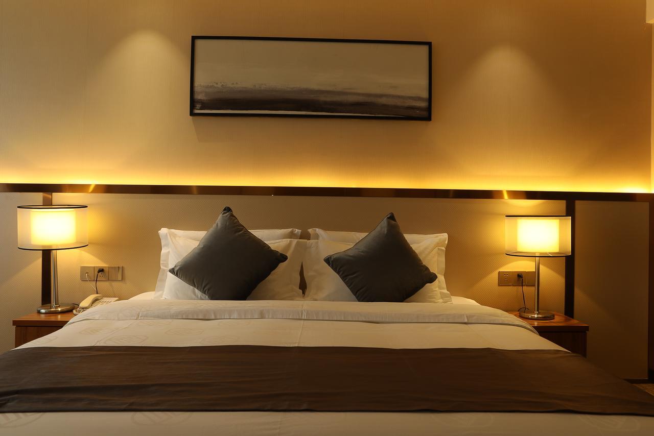 Zhi Hui Tang Feng Ze Hotel Chengdu Extérieur photo