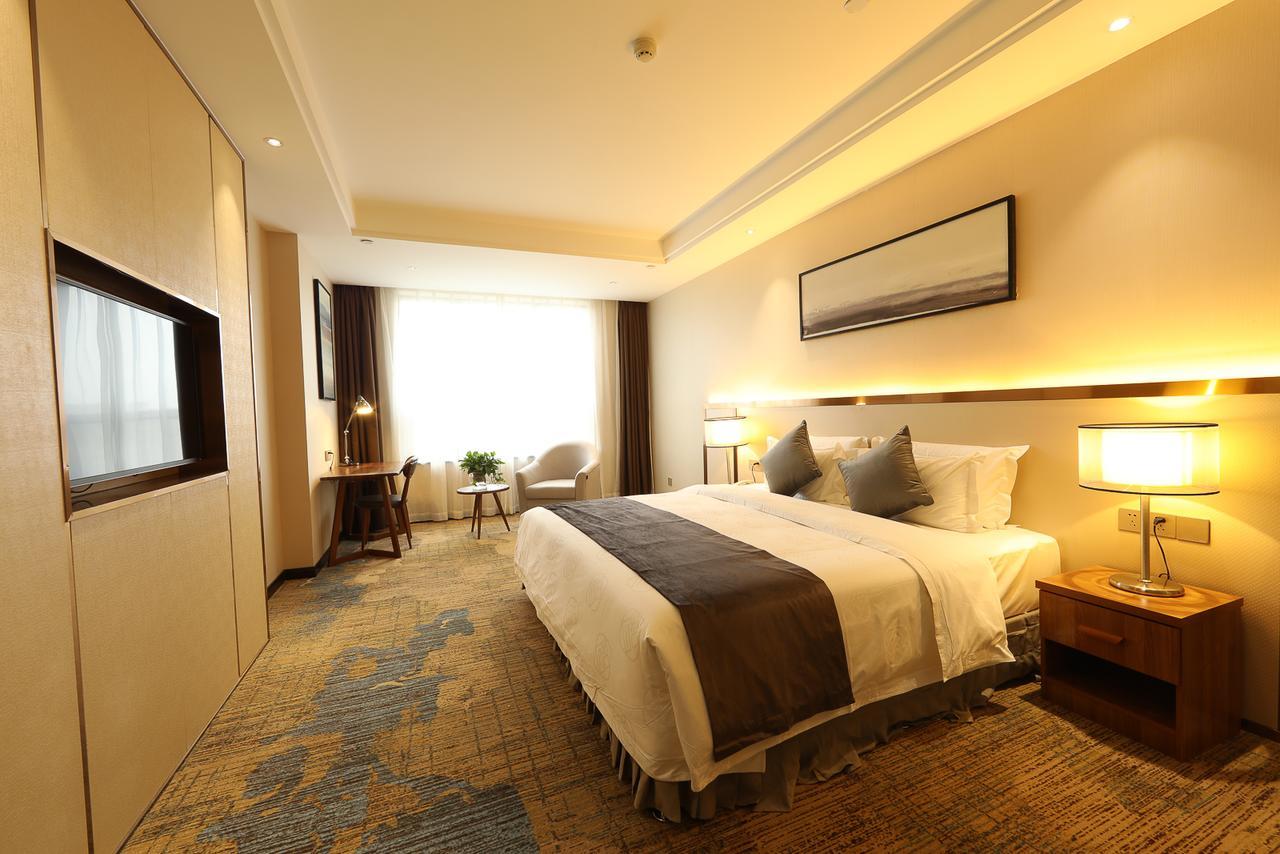 Zhi Hui Tang Feng Ze Hotel Chengdu Extérieur photo