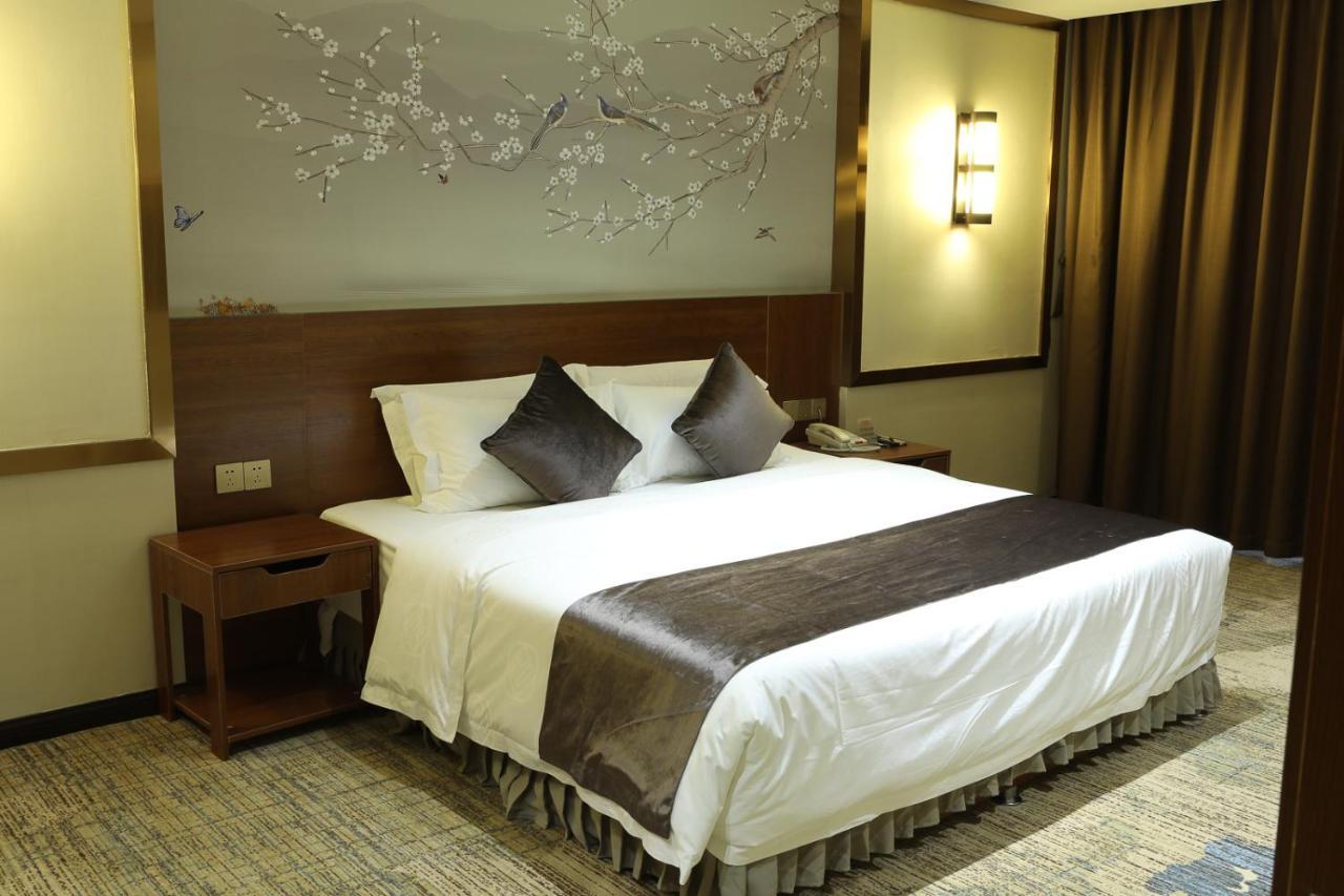 Zhi Hui Tang Feng Ze Hotel Chengdu Extérieur photo